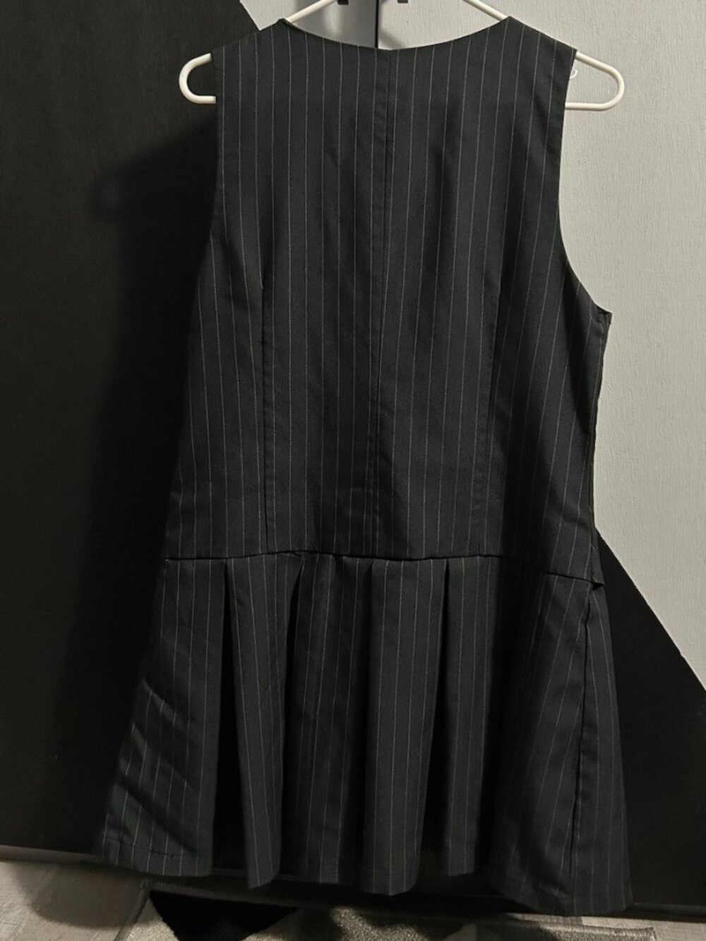 Sincerely Jules Black/White Pinstriped Vest/Pleated Skirt Mini Dress Junior's XL - Picture 7 of 11